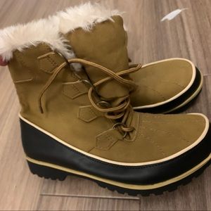 Winter boots with furr